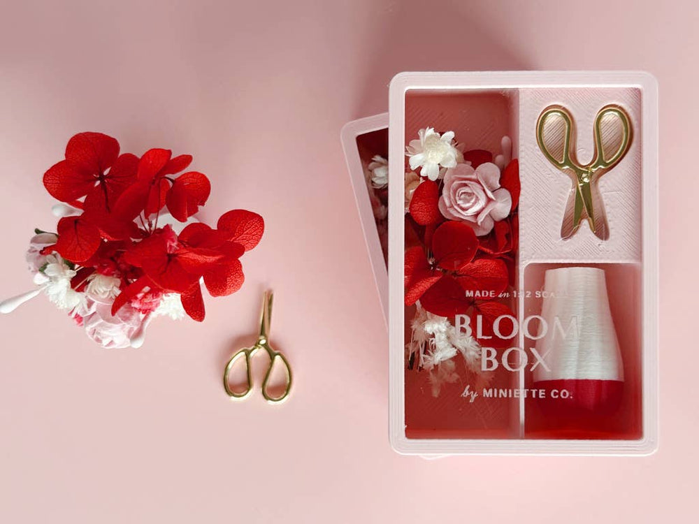Bloom Box – Blush Floral Miniature Gift Set