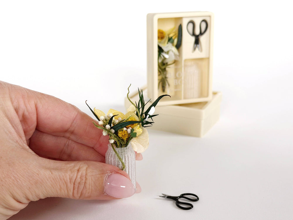 Bloom Box – Yellow Floral Miniature Gift Set