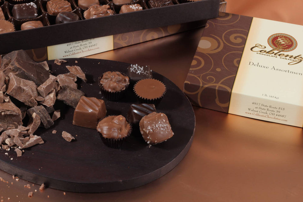 Deluxe Assortment Gift Box 16 oz