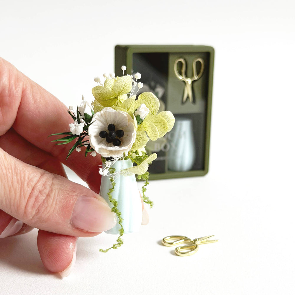 Bloom Box – Green Floral Miniature Gift Set
